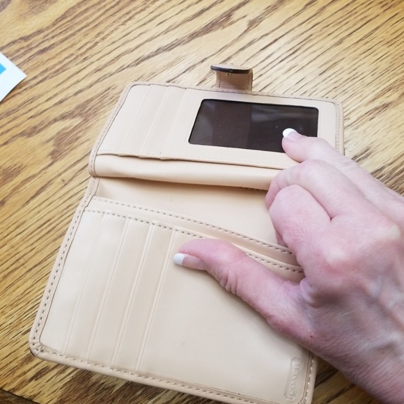Authentic Coach Monogram Wallet - Picture 5 of 7